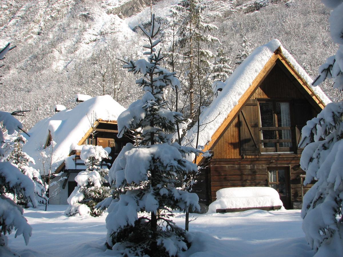 Pristava Lepena Village 外观 照片